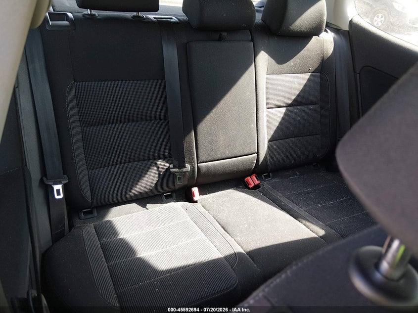 2012 Volkswagen Golf 2.5L 2-Door VIN: WVWBB7AJ9CW276715 Lot: 45592694