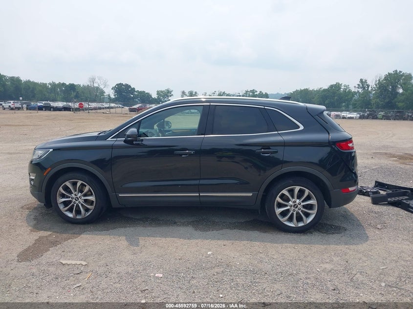 2015 Lincoln Mkc VIN: 5LMCJ2A97FUJ02490 Lot: 45592759