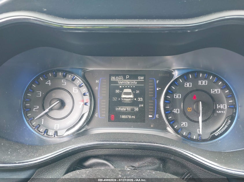2015 CHRYSLER 200 auction photo 7