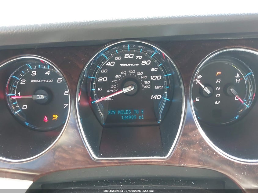 2010 FORD TAURUS auction photo 7