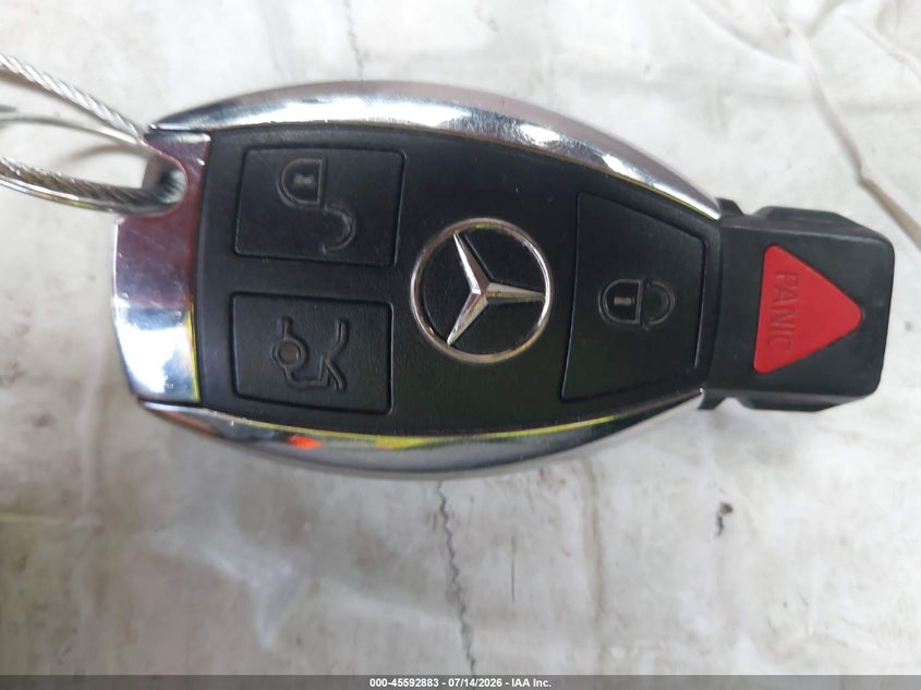 2016 Mercedes-Benz C 300 4Matic VIN: 55SWF4KB3GU135174 Lot: 45592883