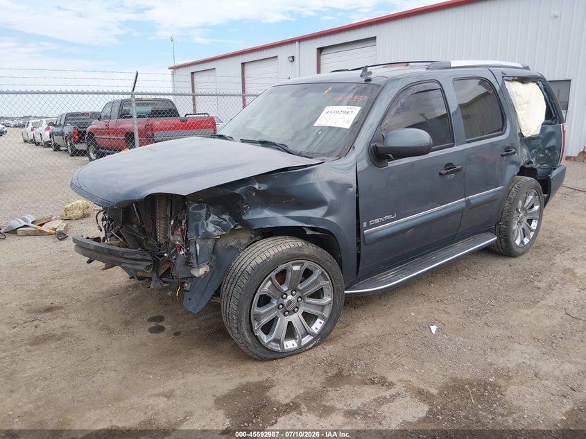 2007 GMC YUKON DENALI auction photo 2