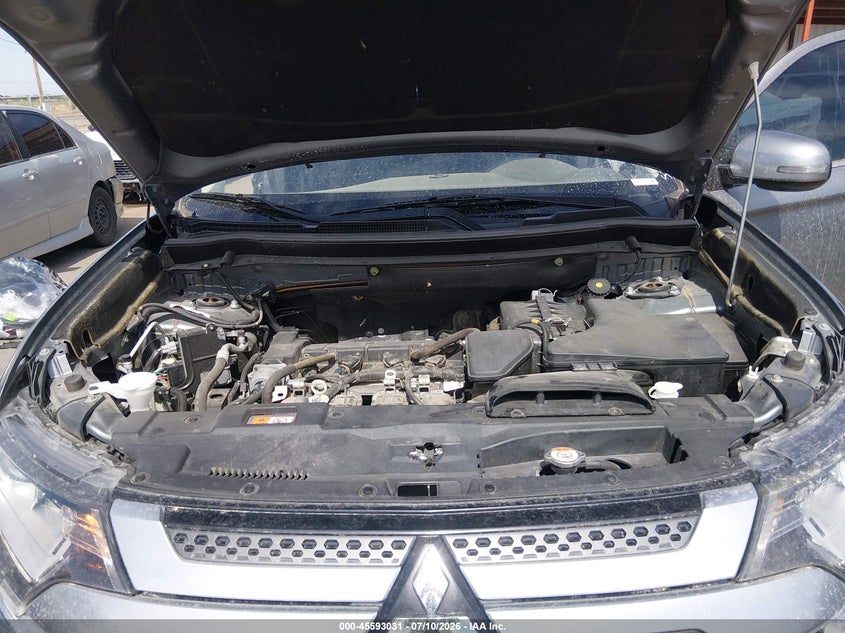 2020 Mitsubishi Outlander Le 2.4/Se 2.4/Sel 2.4/Sp 2.4 VIN: JA4AD3A32LJ001081 Lot: 45593031