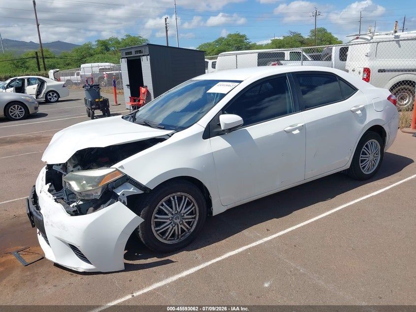 2015 Toyota Corolla, Front End, IAAI, VIN 5YFBURHE4FP195388 — photo 2