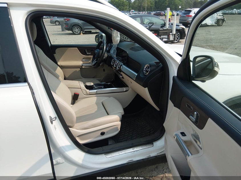 2021 MERCEDES-BENZ GLB 250 auction photo 5