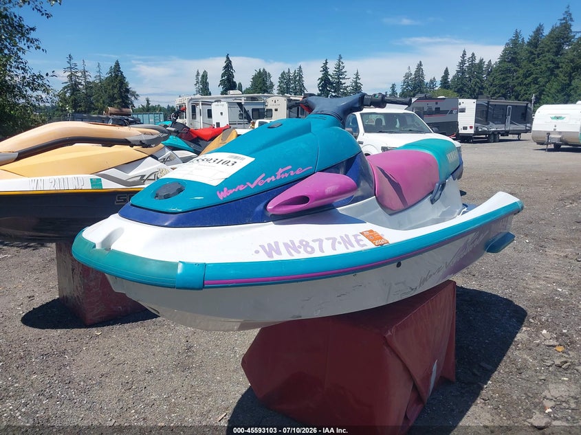 YAMA2686C595 1995 Yamaha Personal Watercraft photo 1