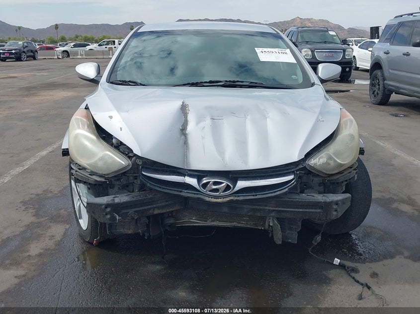 2013 HYUNDAI ELANTRA auction photo 6