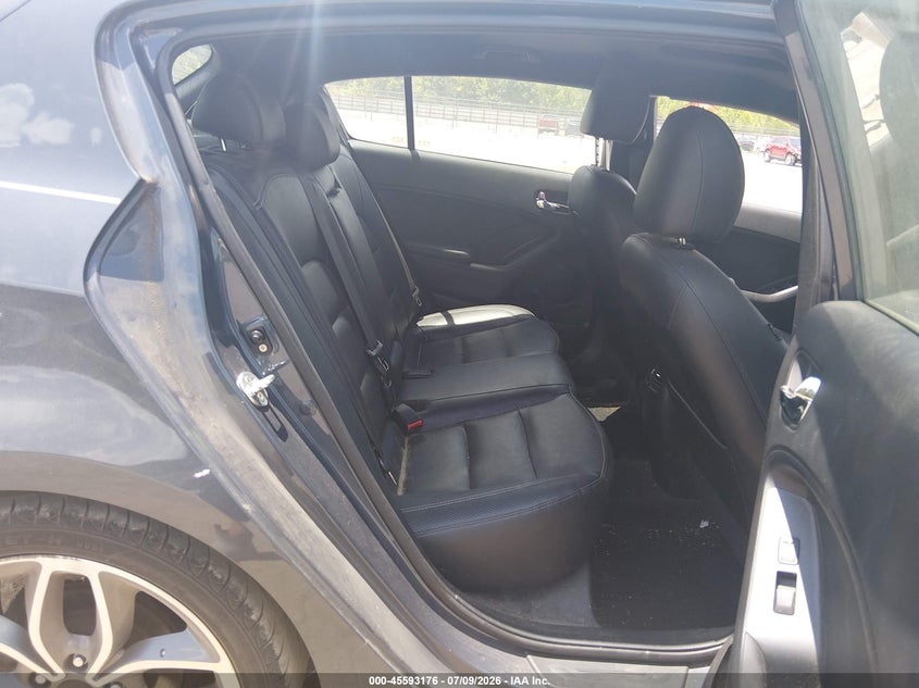 2016 KIA FORTE auction photo 8