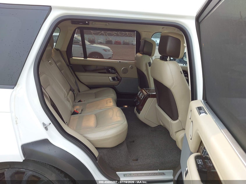 2018 Land Rover Range Rover 5.0L V8 Supercharged VIN: SALGS5RE4JA381585 Lot: 45593207
