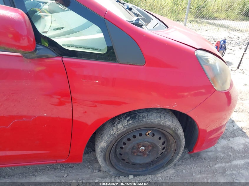 2013 HONDA FIT auction photo 6