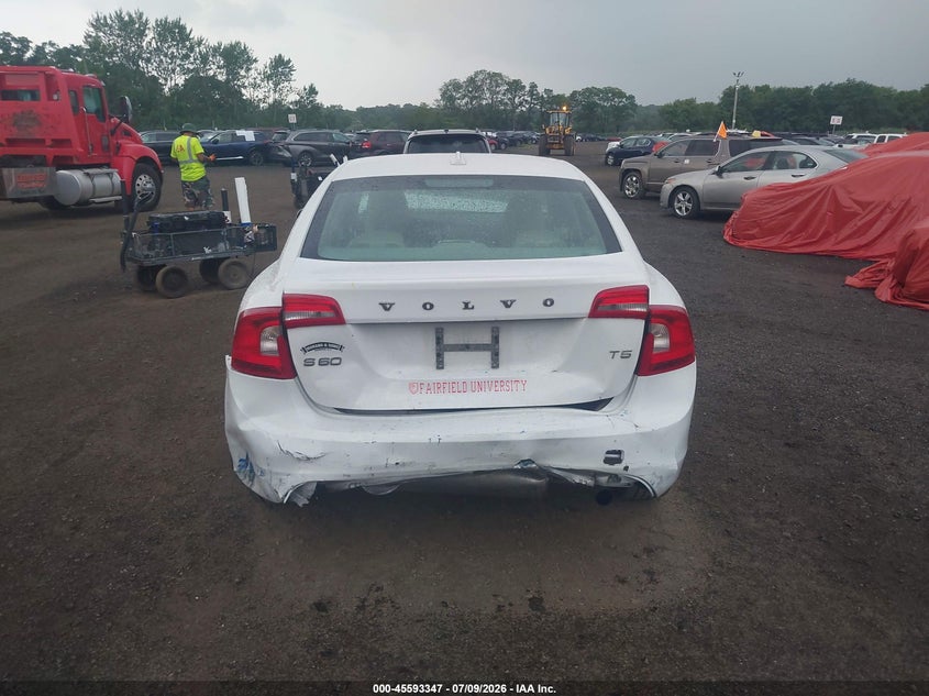2012 Volvo S60 T5/T5 W/Moonroof VIN: YV1622FS6C2126553 Lot: 45593347