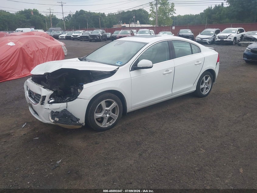 2012 Volvo S60, Front & Rear, IAAI, VIN YV1622FS6C2126553 — photo 2