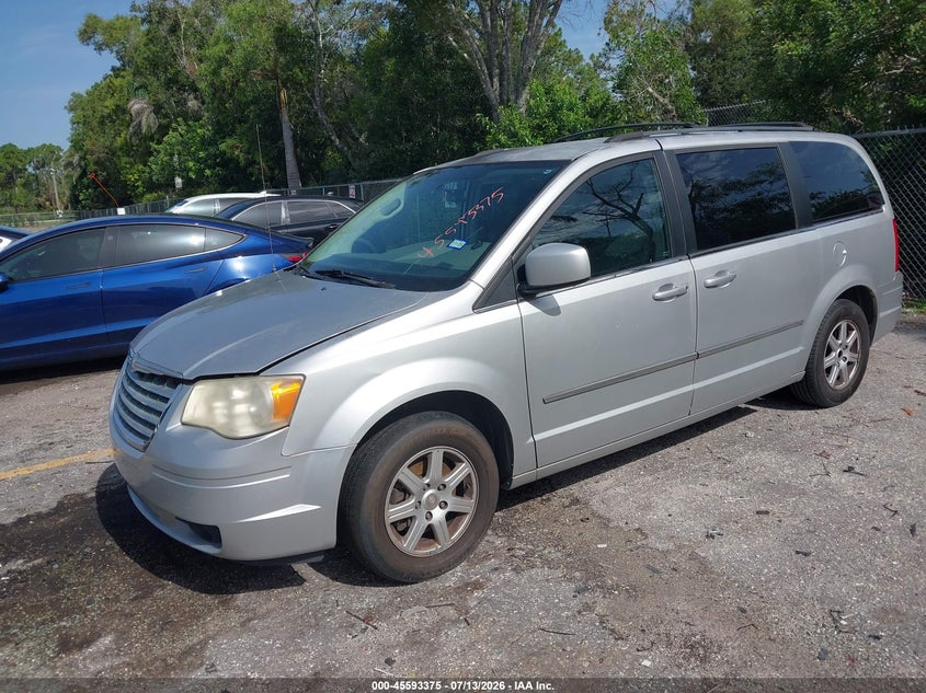 Vin: 2a4rr5d10ar230510, lot: 46091752, chrysler town & country touring 20102