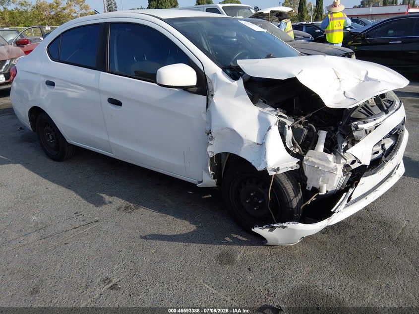 2018 Mitsubishi G4 Es