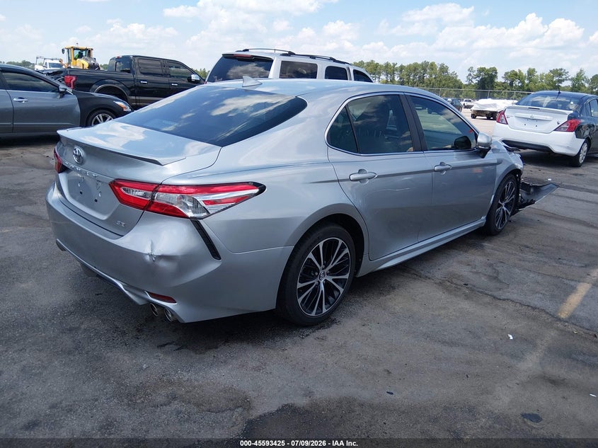 TOYOTA CAMRY - zdjęcie 4