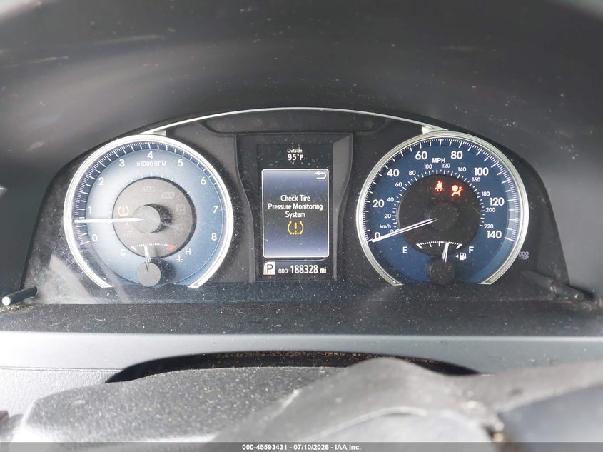 2016 TOYOTA CAMRY auction photo 7