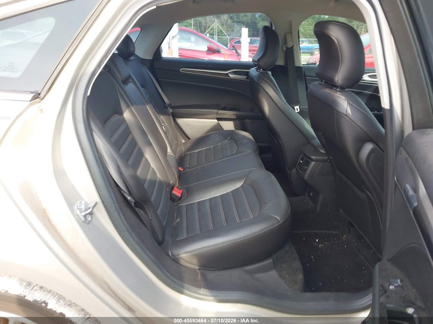 2015 FORD FUSION auction photo 8