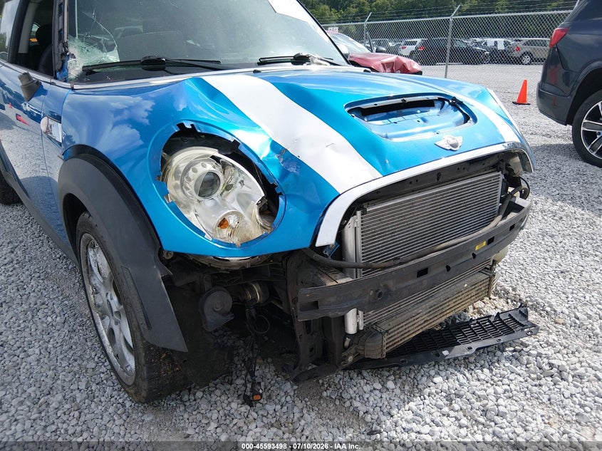2010 MINI COOPER S auction photo 6