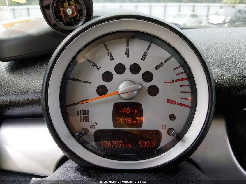 2010 MINI COOPER S auction photo 7
