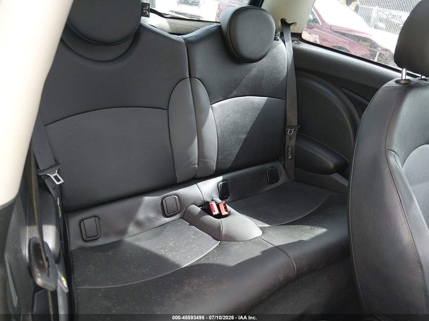 2010 MINI COOPER S auction photo 8
