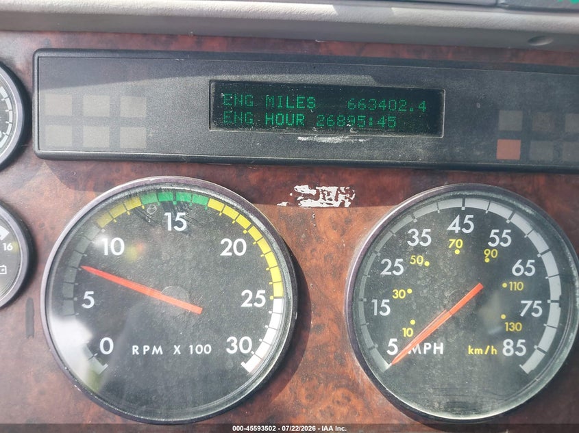 1999 FREIGHTLINER CONVENTIONAL auction photo 7