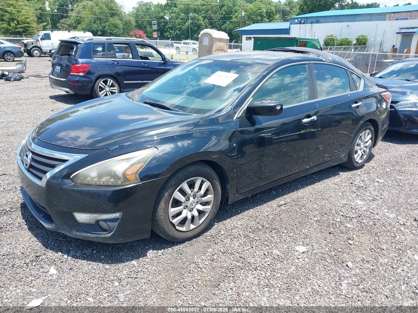 2015 Nissan Altima, Удар ззаду, IAAI, VIN 1N4AL3AP4FN321971 — фото 2