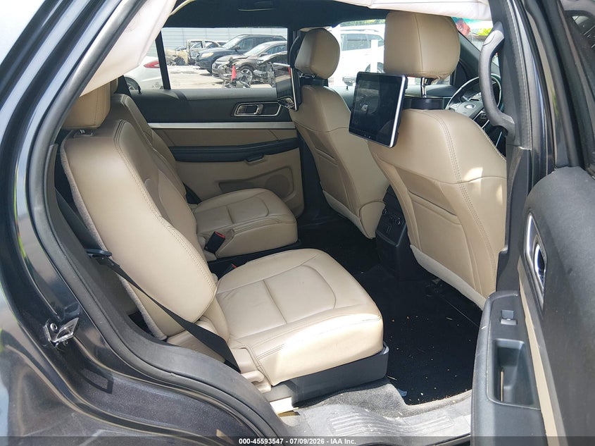 2017 FORD EXPLORER auction photo 8