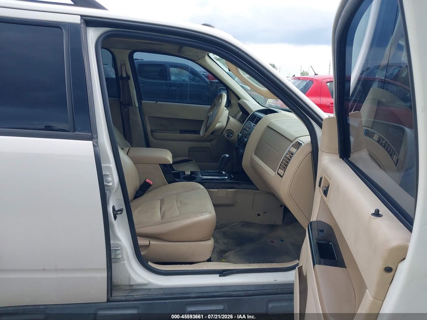 2012 FORD ESCAPE auction photo 5