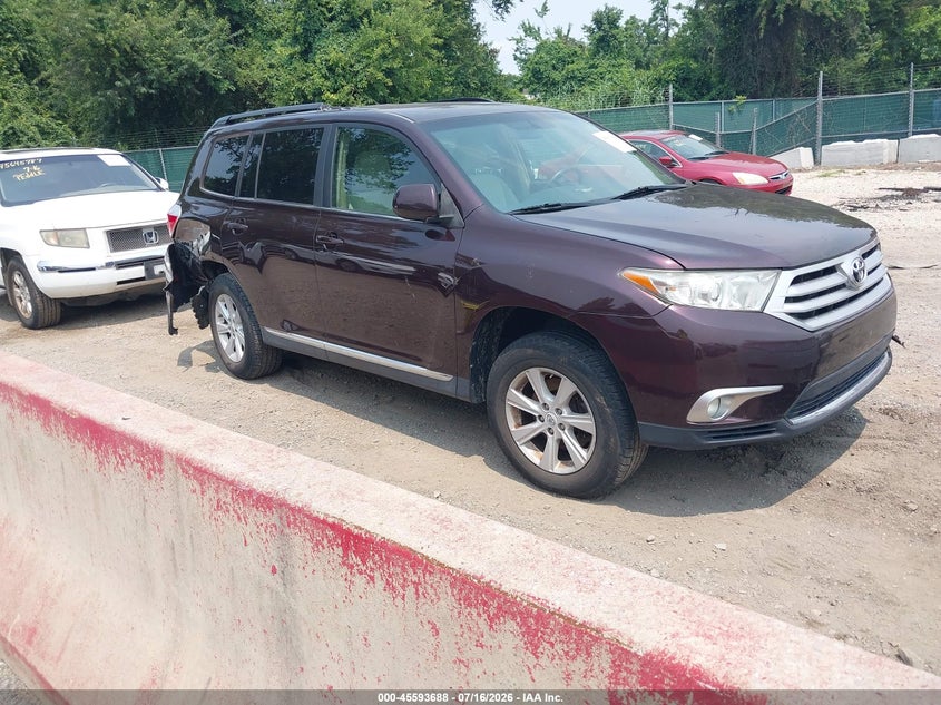 Vin: 5tdbk3eh2cs104655, lot: 46092065, toyota highlander base v6 2012 img_1
