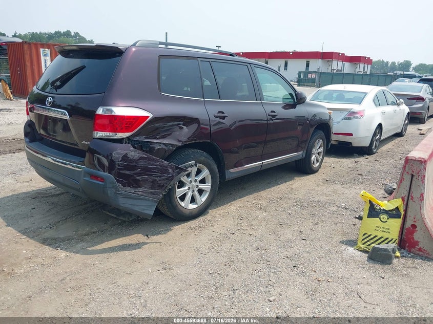 Vin: 5tdbk3eh2cs104655, lot: 46092065, toyota highlander base v6 20124