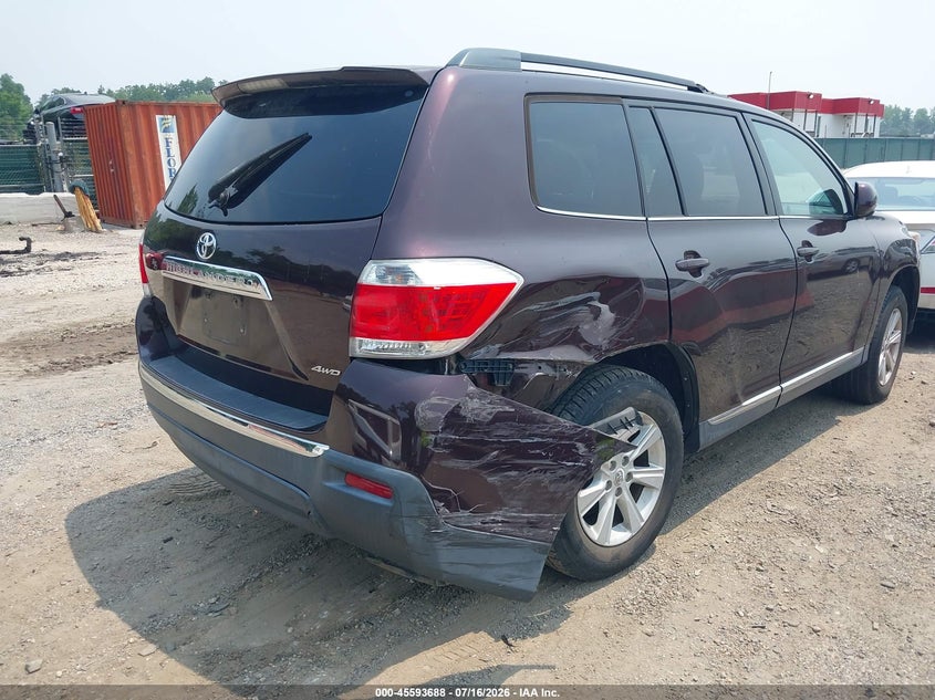 2012 Toyota Highlander Base V6 VIN: 5TDBK3EH2CS104655 Lot: 45593688