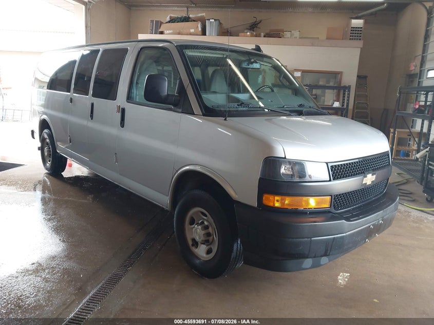 Vin: 1gazgnfp6l1256753, lot: 46092068, chevrolet express passenger rwd 3500 extended wheelbase ls 2020 img_1