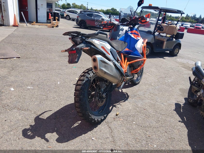 2023 KTM 1290