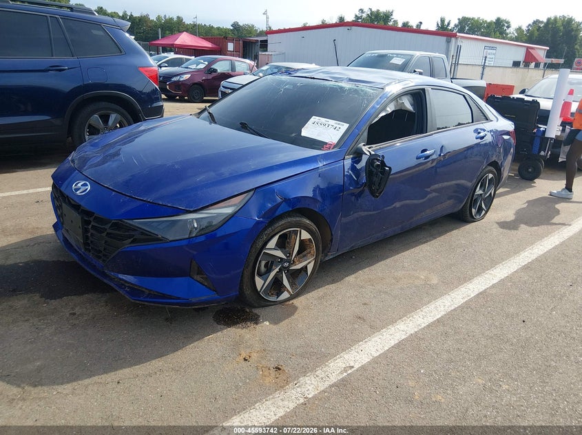 2023 HYUNDAI ELANTRA auction photo 2