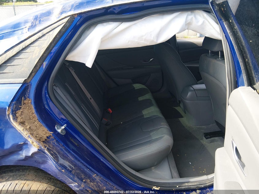 2023 HYUNDAI ELANTRA auction photo 8