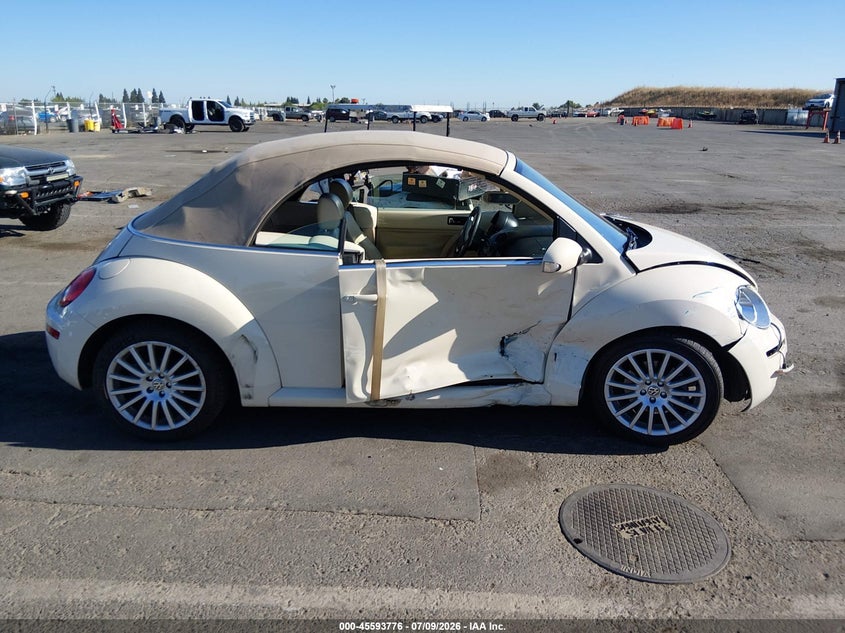 2007 Volkswagen New Beetle 2.5 (A6) VIN: 3VWRF31Y77M407961 Lot: 45593776