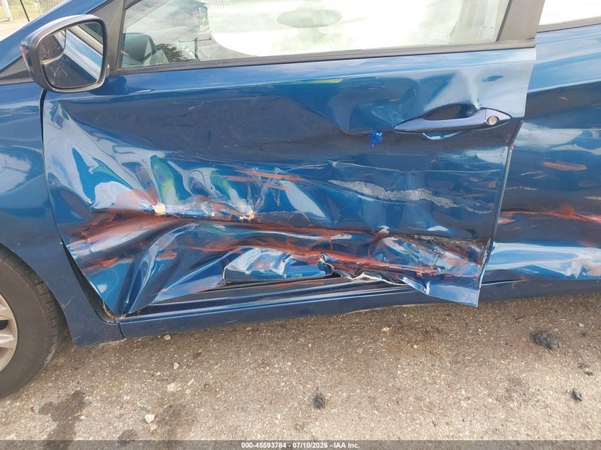 2015 HYUNDAI ELANTRA auction photo 6