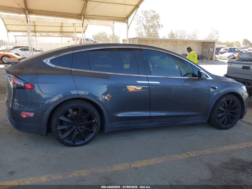 2017 Tesla Model X 100D/75D/90D VIN: 5YJXCAE22HF045279 Lot: 45593808