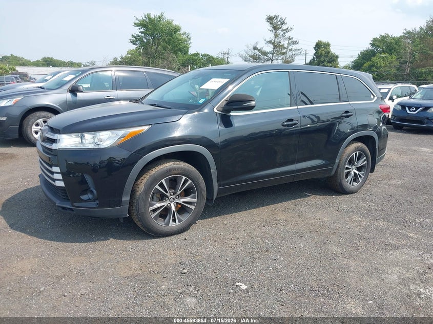 5TDBZRFH2JS825908 2018 Toyota Highlander Le photo 1