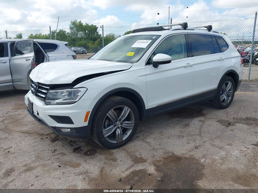 2020 VOLKSWAGEN TIGUAN auction photo 2