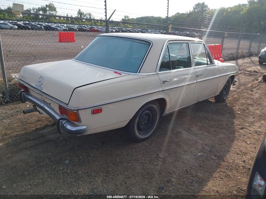 1972 MERCEDES BENZ OTHER auction photo 4