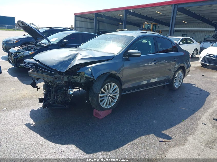 2014 VOLKSWAGEN JETTA auction photo 2