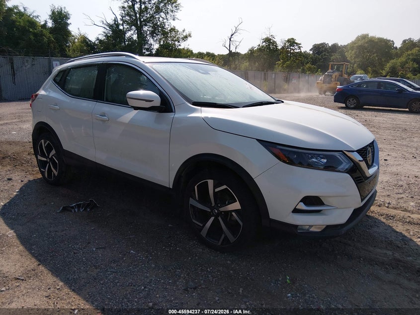 2022 NISSAN ROGUE SPORT auction photo 1