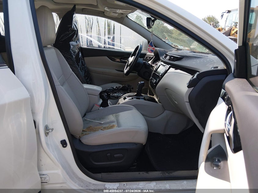 2022 NISSAN ROGUE SPORT auction photo 5