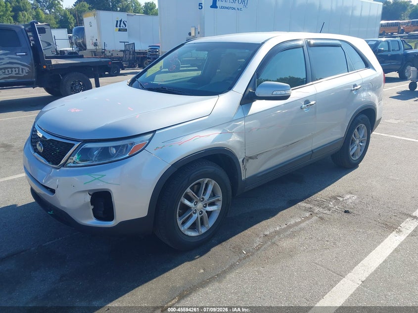 2014 Kia Sorento, Left Side, IAAI, VIN 5XYKT3A66EG457823 — photo 2