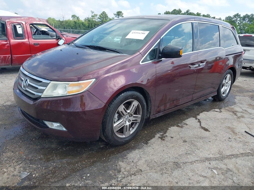 2012 Honda Odyssey, Rear, IAAI, VIN 5FNRL5H95CB085440 — photo 2
