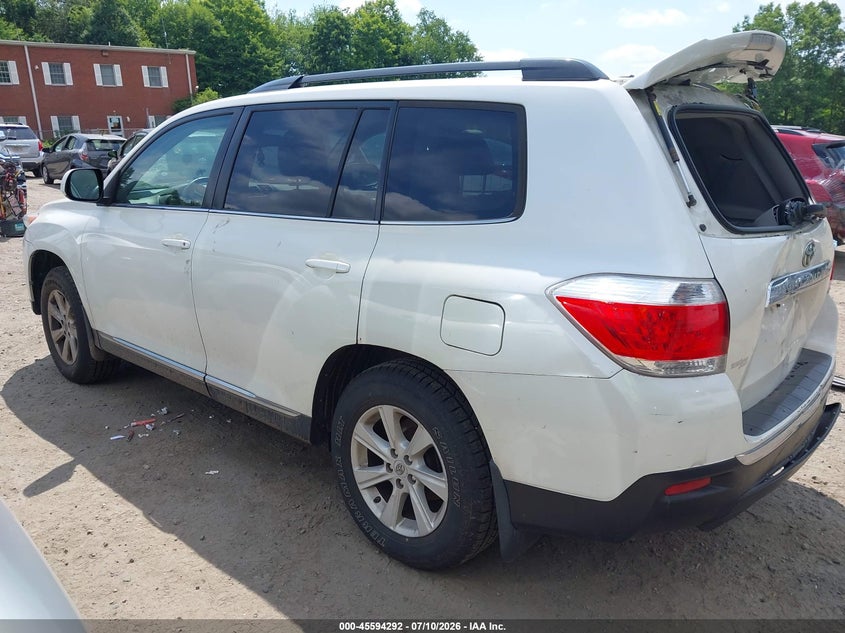 2012 TOYOTA HIGHLANDER auction photo 3