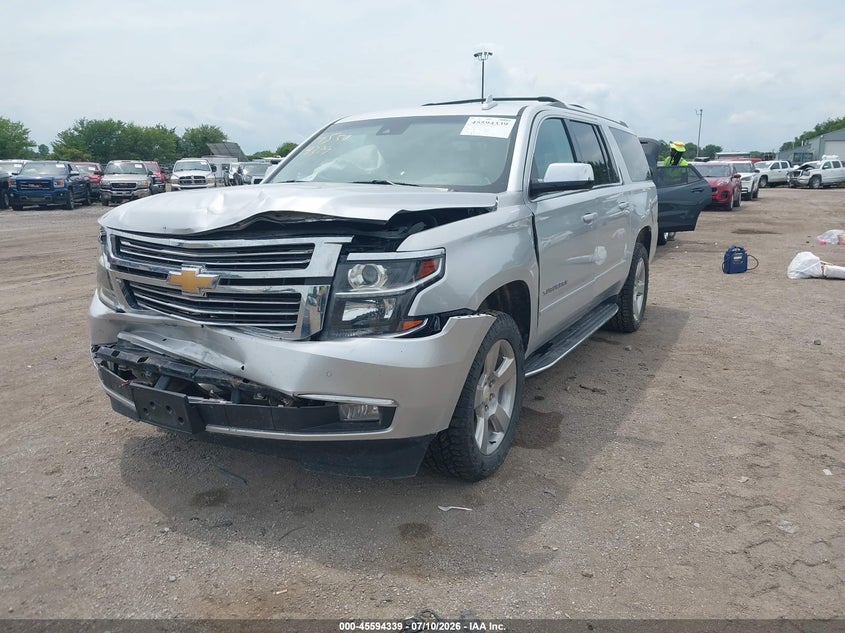 2020 Chevrolet Suburban 4Wd Premier, Front End, IAAI, VIN 1GNSKJKC1LR214857 — photo 2