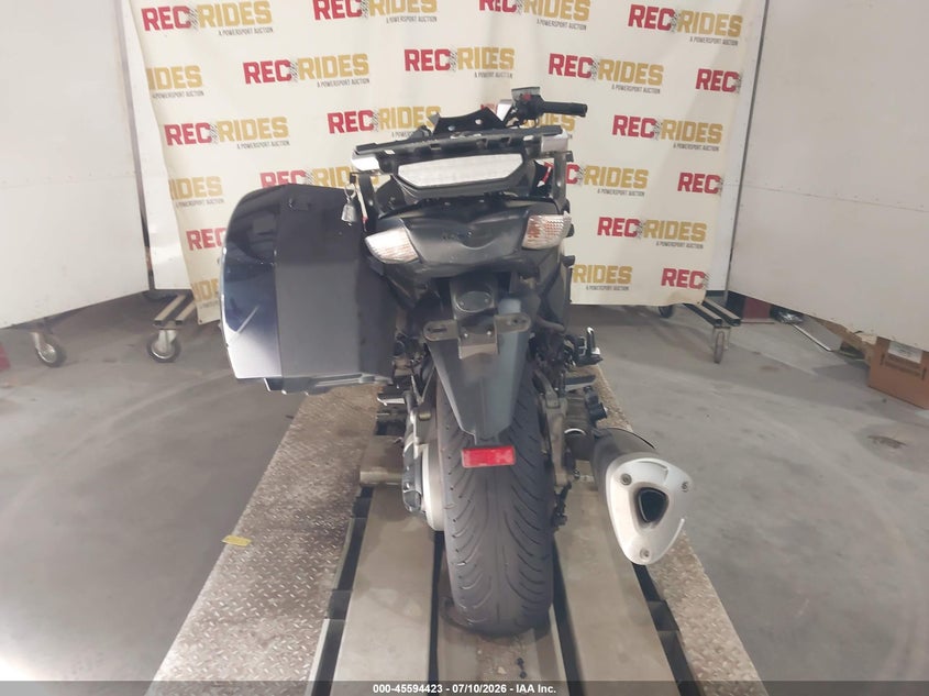 2010 Kawasaki Zg1400 C VIN: JKBZGNC14AA001979 Lot: 45594423
