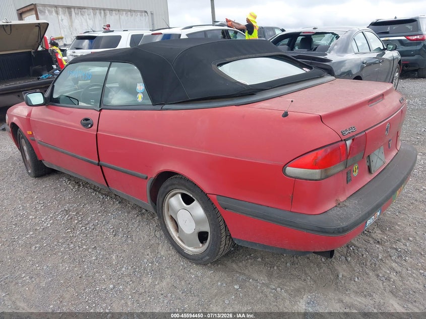 1995 SAAB 900 auction photo 3